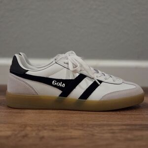 Gola Women's White and Black Sneakers